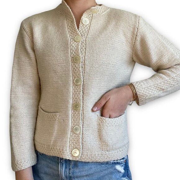 Vintage Womens Hand Knit White Wool Preppy Boxy Fit Handmade Boho Cardigan Sz M - Picture 2 of 6
